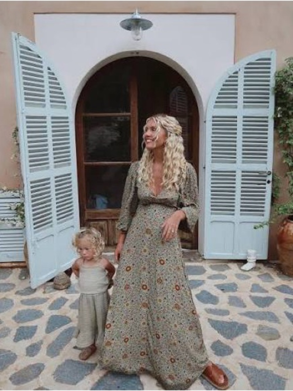 Spell Lady Untamed Gown - Picture 9 of 13